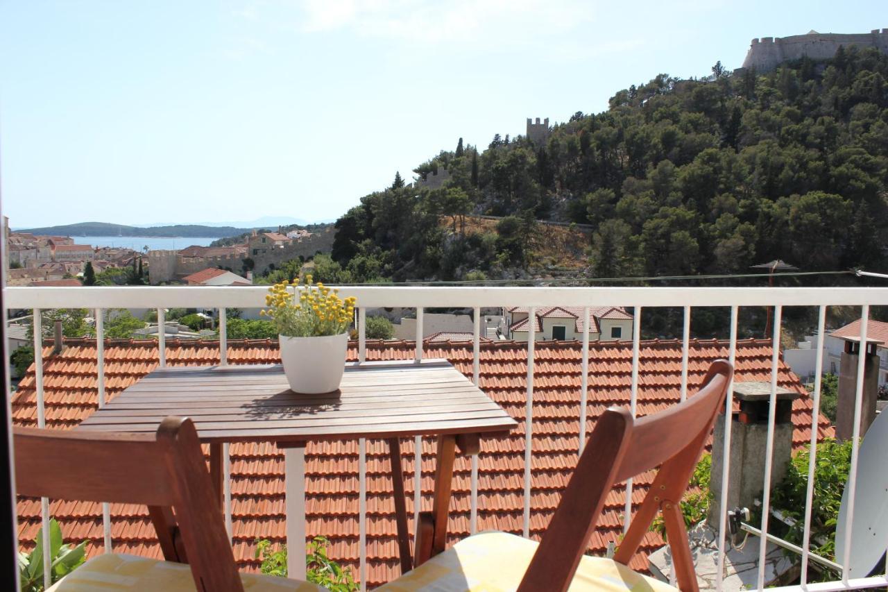 Guest House Vuljan Hvar Town Extérieur photo