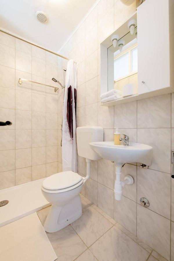 Guest House Vuljan Hvar Town Extérieur photo