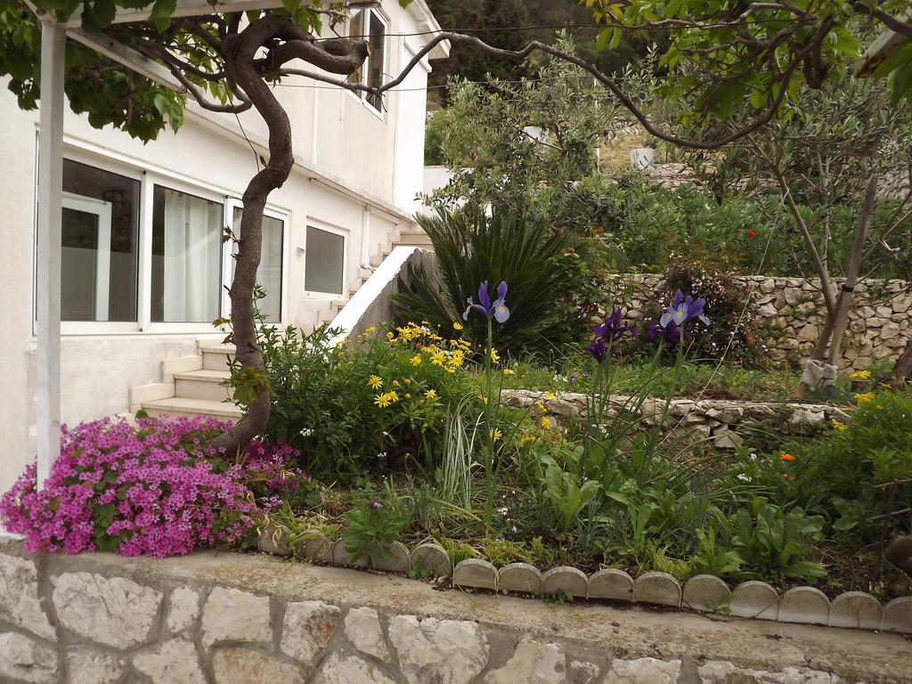 Guest House Vuljan Hvar Town Extérieur photo